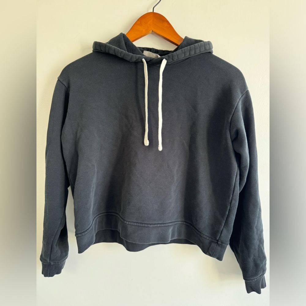 Everlane cropped hooded sweatshirt - Size XXS- Color- Washed Black